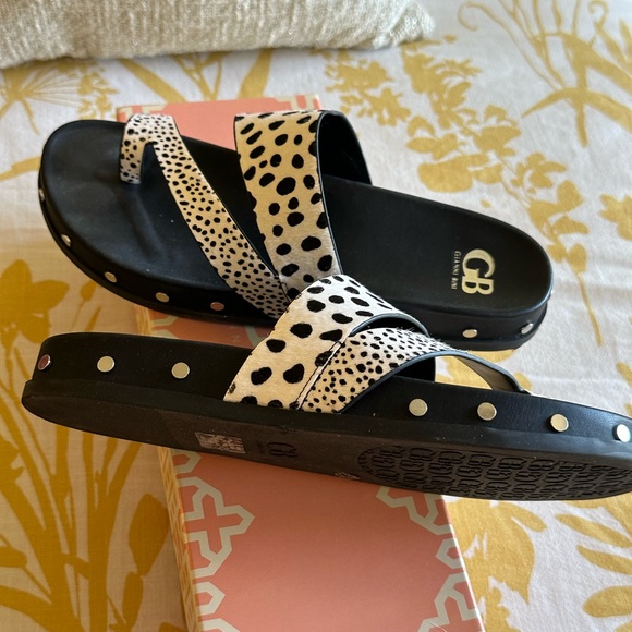 Gianni Bini Animal Print Sandals - Picture 5 of 8